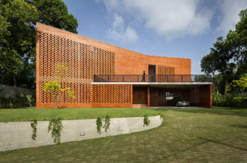 Srijit Srinivas – ARCHITECTS Built Brick Family House With Angled Triangular Façade In Kerala