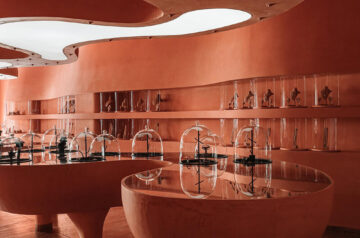 MuseLAB’s jewelry store in ahmedabad recalls a voluptuous terracotta landscape