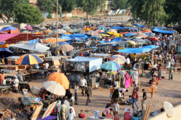 Temporary Architecture in India: Marketplaces and Bazaars